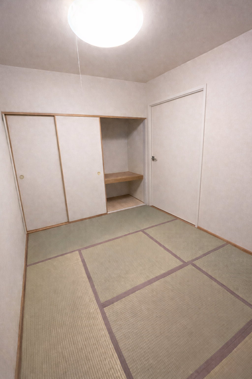 遺品整理が完了し綺麗になった部屋の様子